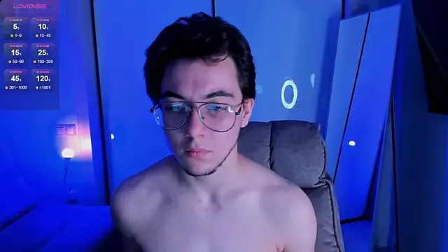 tyler_bergg — teasing bigclit close up