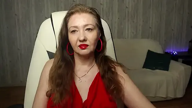 TyraMories — Freechat on StripChat