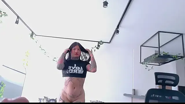 Unatatuada — Flash booty 