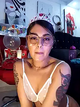 ValeNiitaLuv — Sexy birthday song + balloons 