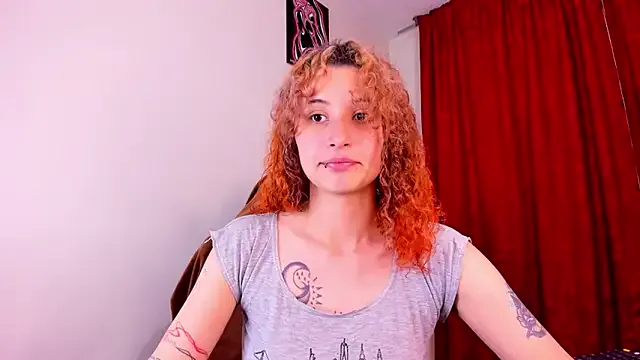 valentina_27 — Lick fingers 