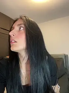 Valentina_cartier — Make me cum :hideeyes::knight: