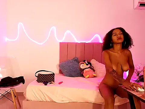 Valerin_salazar — Freechat on StripChat