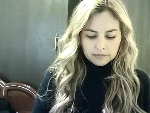 Valery__Rouse_ — Private on StripChat