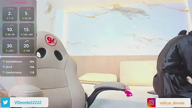 valirya_devote — show cum