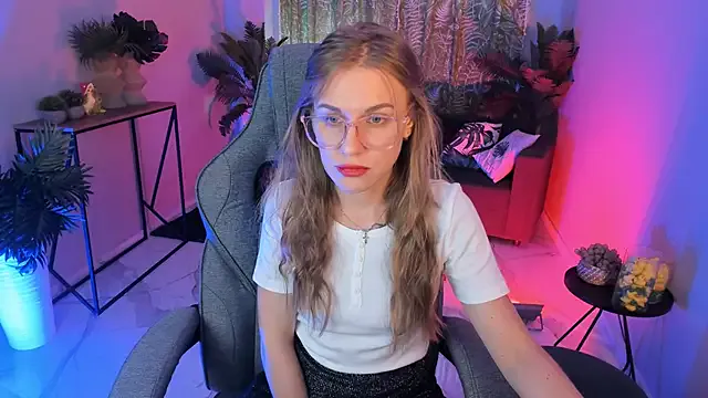 VanessaMates — Show  feet
