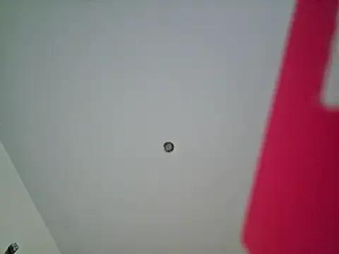 VaniChoko — Pieds et seins nus huils