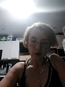 VasylynaLove421 — Private on StripChat