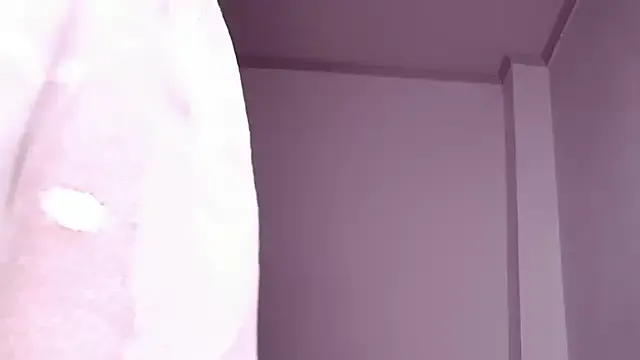 Velvet-Angel — Raining in Squirt !