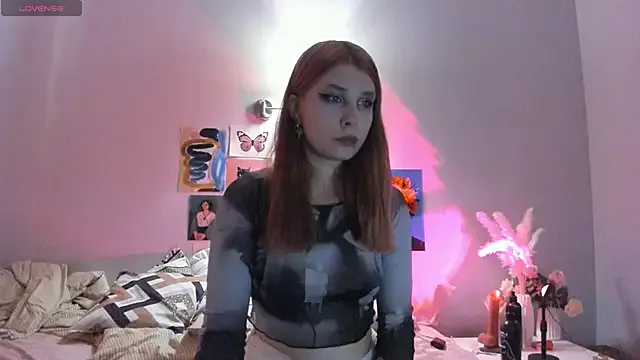 VelvetBlitz — pinch nipples + saliva