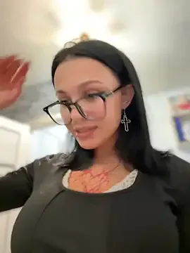 VendiMur — take off bra and spank boob for 5 minute