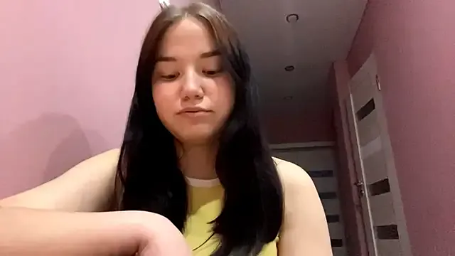 VenomousChirp — Bite my soft lip