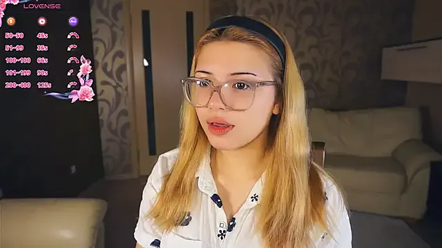 VerniceEngelking — tease u with my lips