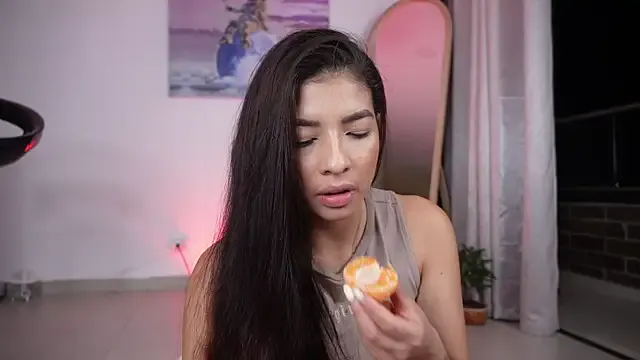 Veronica_ar — ride dildo