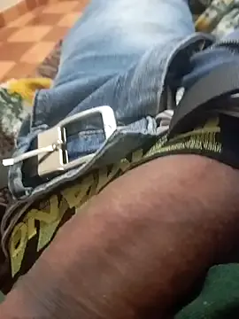 viciadoemsexo10 — Ficar totalmente pelado