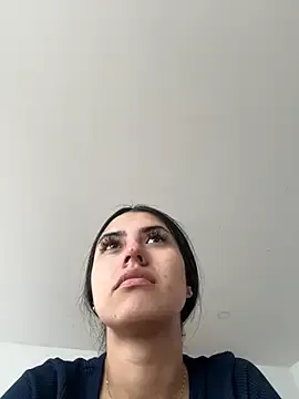 Victoria_alson — Total naked + oil in mi ass 