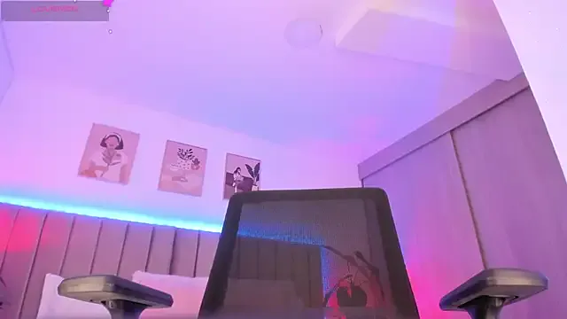 Victoria_romanox — FLASH TITS