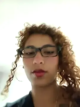 Vikyvoyeur — I want to taste your juicy pussy