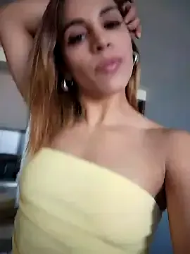VillaandersonPH — show boobs