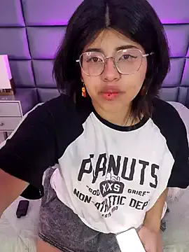 Vinsmoke_Nico — arms up, show boobs (><)