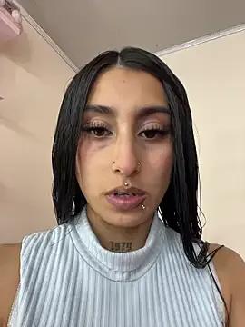 Violeet-Smith — Show bubiss