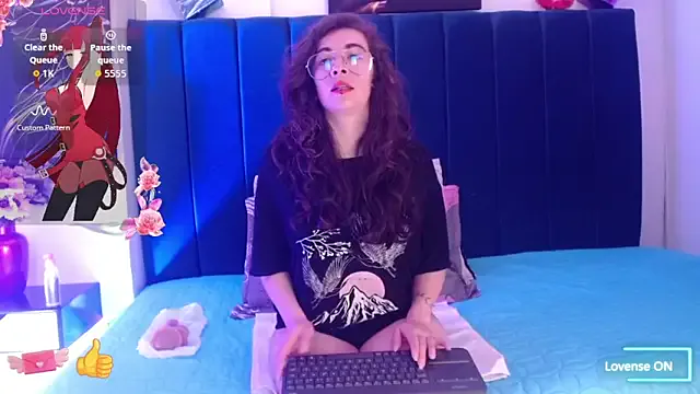 Violet_wish — Big squirt + Control lush