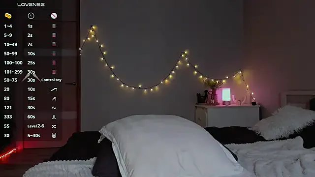 Virtual_Girll — Bra off + play with boobs 