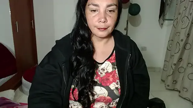 Vivian_milf_paint — naked