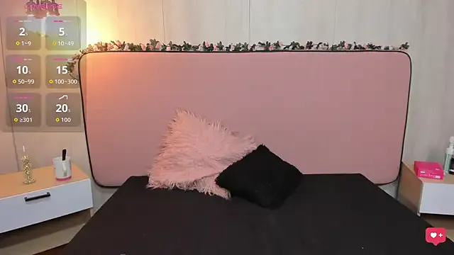 VivianSantana1 — Massage boobs with oil