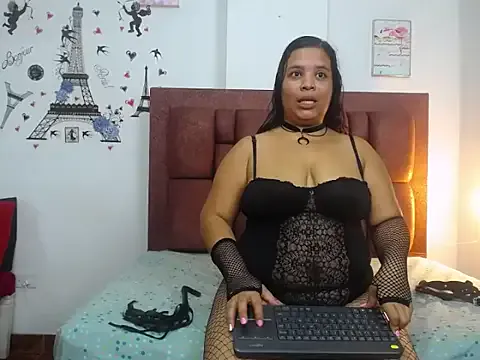 vsheilyblossomper — Saliva in the breasts