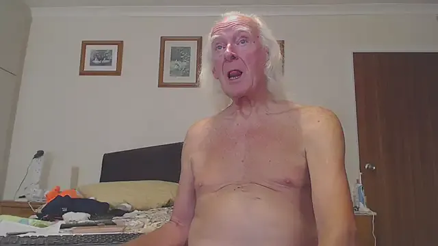 WaverlyKernow — Freechat on StripChat