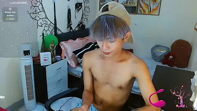 WildestTwink — cum with me