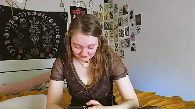 WonderConnie1 — tease with a tongue