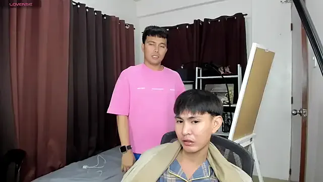 XloverXsiantwink — GET NAKED AND SUCKING