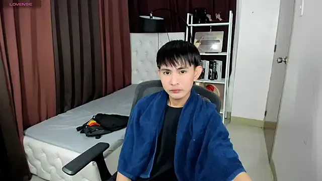 XloverXsiantwink — SUCKING JERKING