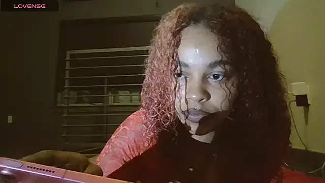 Xxotickrystal — squirt show