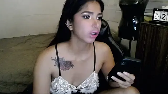 yanaleciousxx — lets play and cum together