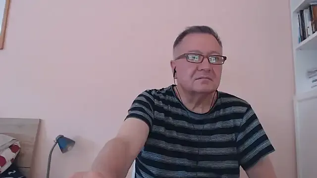 YOU6me — Naked show cum