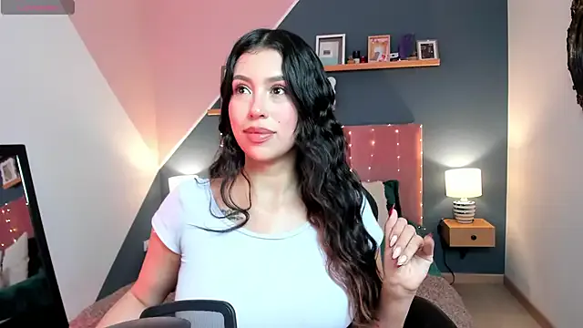 youpinkgirl_ — Sexy dance + Spanks ass x10