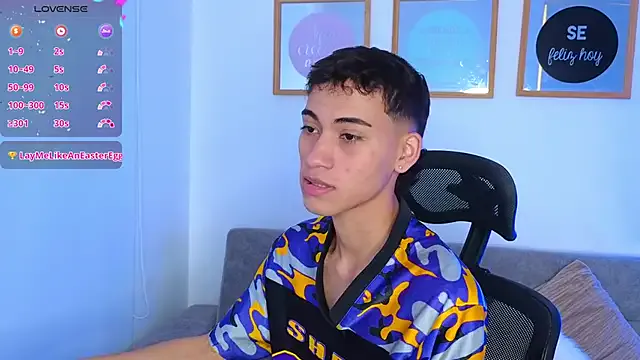 yulian_vasquez — Naked show