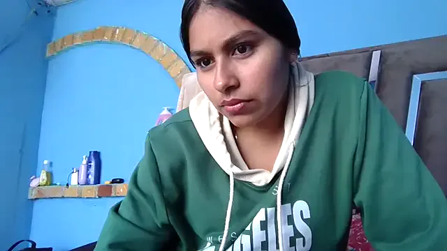 zairabreze — show tit
