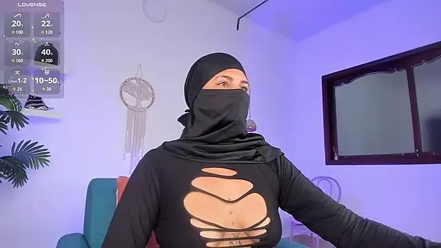 zali_mahamed — show boobs
