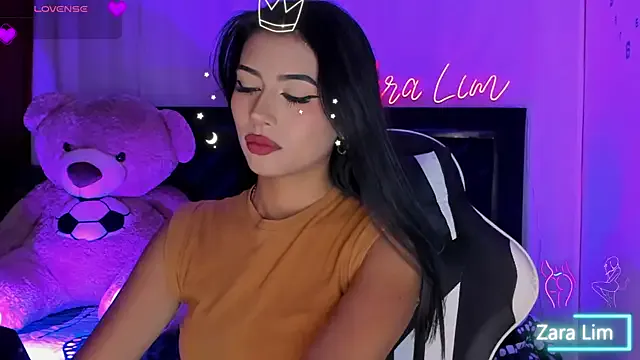 ZaraLim — Show Boobs + Pinch Nipples