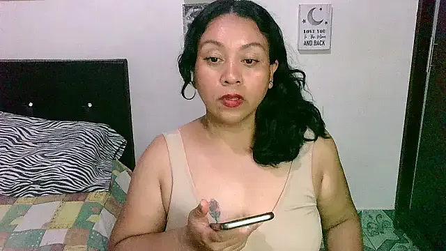 zaray_bella — full nude and dildo in pussy