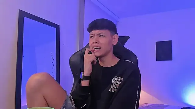 zeus_blaze — spit in dick
