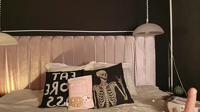 Zhally_Dee — candle sperm on my body