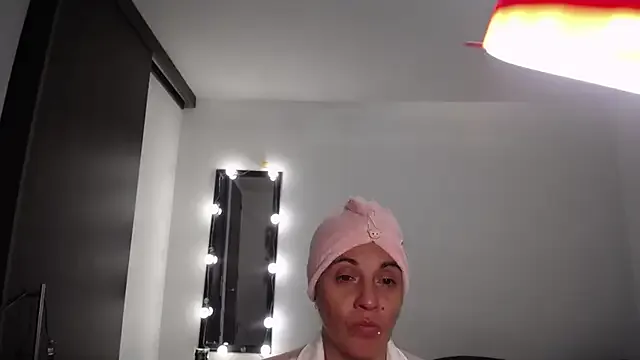 zoe_hotxxx — plug  anal