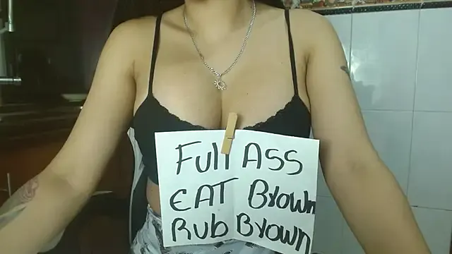 Zoe_Slut — Show ass in doggy sexy 