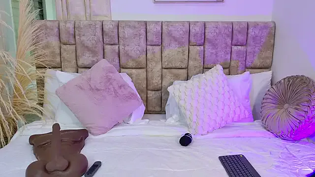 ZoeVolt — pussy play and taste asshole
