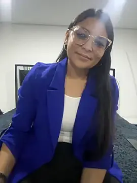 Zui_Rouse — Show tits
